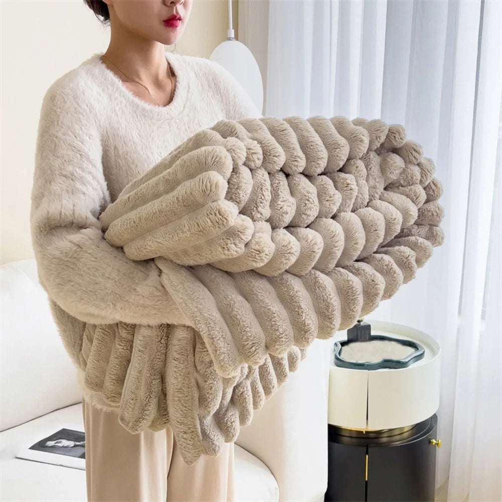 Thick Cotton Blanket – Super Warm & Cozy for Winter
Luxurious handmade blanket, perfect for cold nights. Soft and breathable cotton material, offers warmth and style in any bedroom or living room.