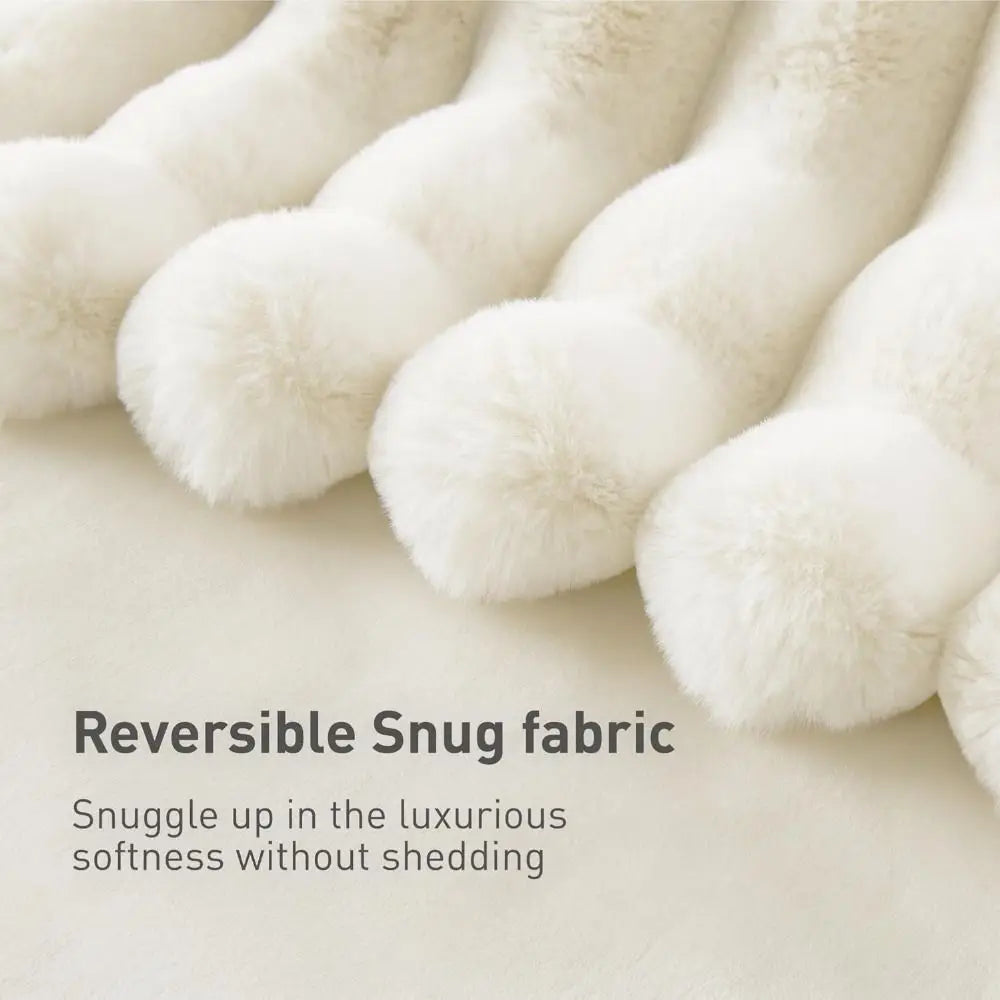 Thick Cotton Blanket – Super Warm & Cozy for Winter
Luxurious handmade blanket, perfect for cold nights. Soft and breathable cotton material, offers warmth and style in any bedroom or living room.