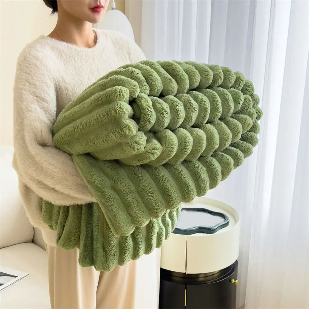 Thick Cotton Blanket – Super Warm & Cozy for Winter
Luxurious handmade blanket, perfect for cold nights. Soft and breathable cotton material, offers warmth and style in any bedroom or living room.